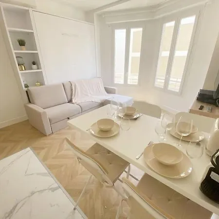 アパート 2p Idealement Place Les Pins ジュアン・レ・パン